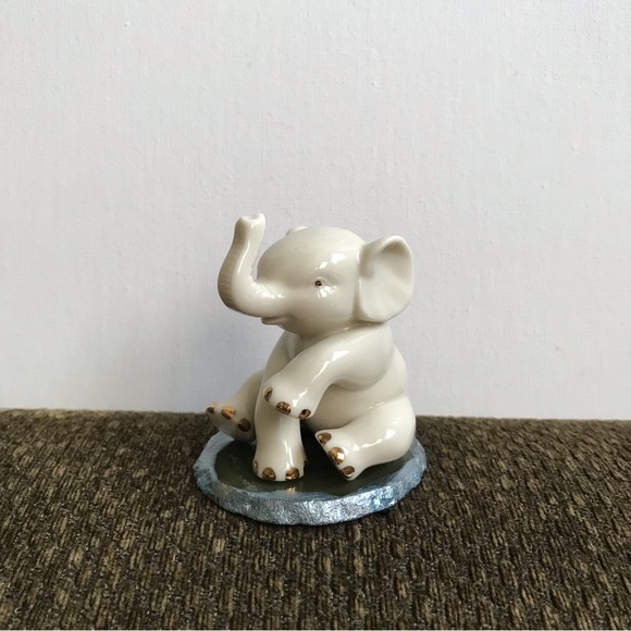 Lenox Baby Elephant figurine - Picture 3 of 5